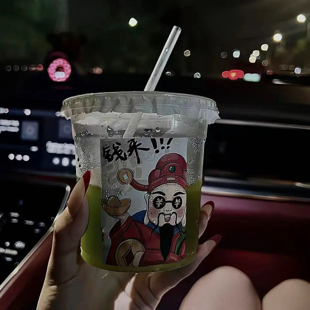 ✐. 𝐋𝐢𝐠𝐡𝐭 𝐇𝐞𝐚𝐫𝐭“人长大了就渴望单纯，比如单纯喜