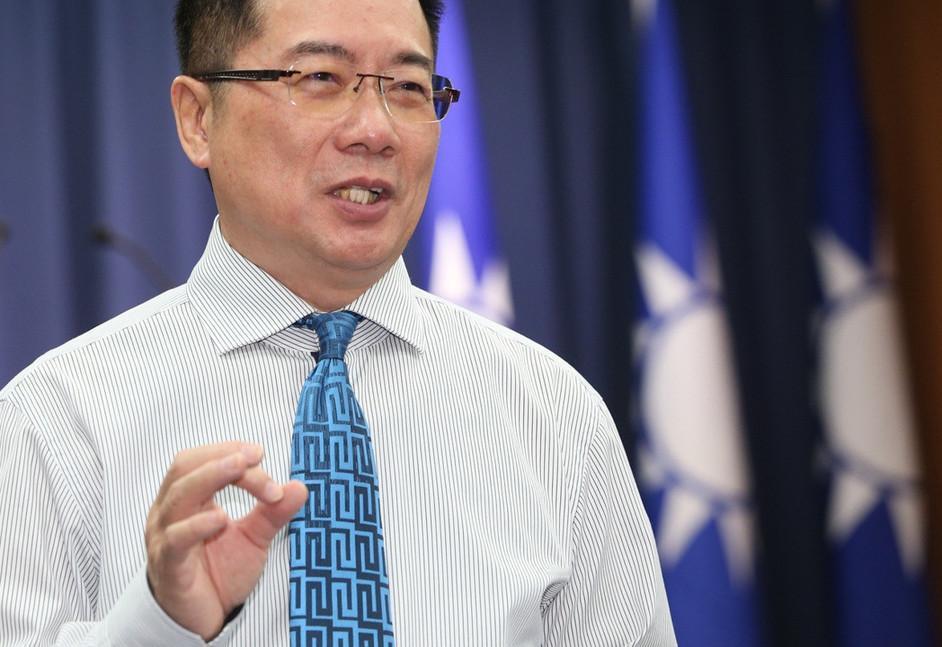 脑洞真大！

台湾名嘴蔡正元表示，中国大陆之所以迟迟不动手统一台湾，关键原因不在