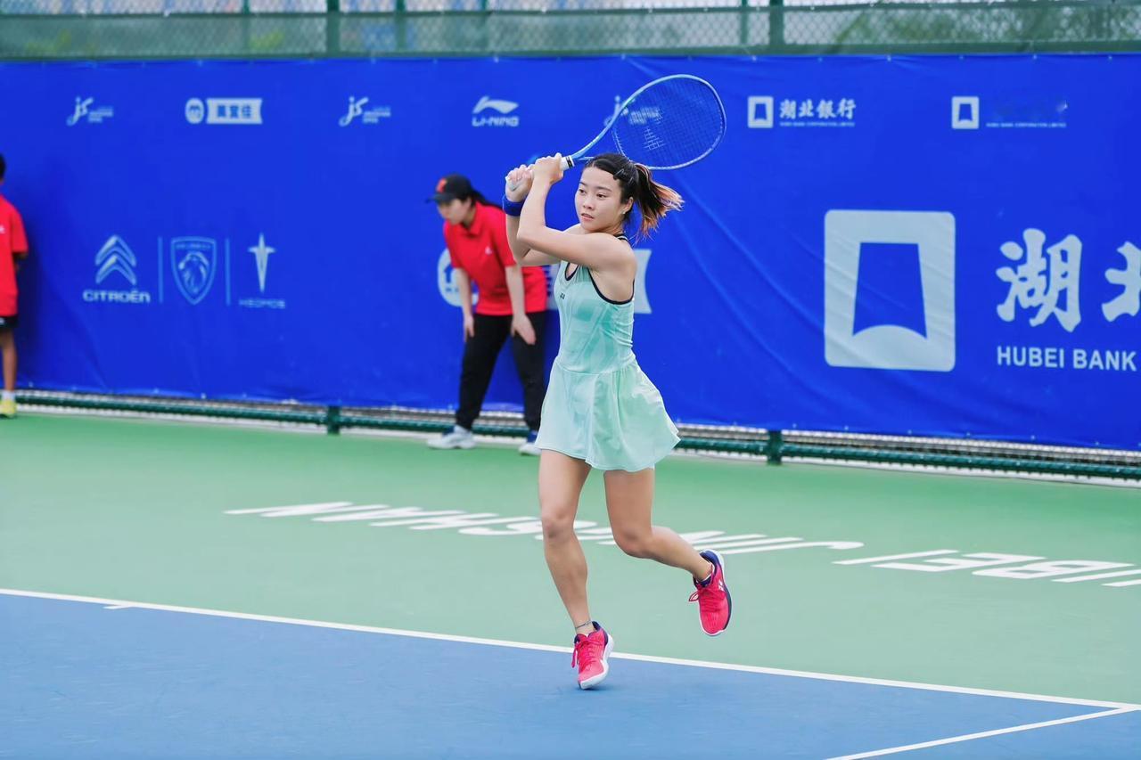 京山WTA125决赛，马烨欣以4-6/2-6负于孙璐璐收获亚军，收获81分，距离