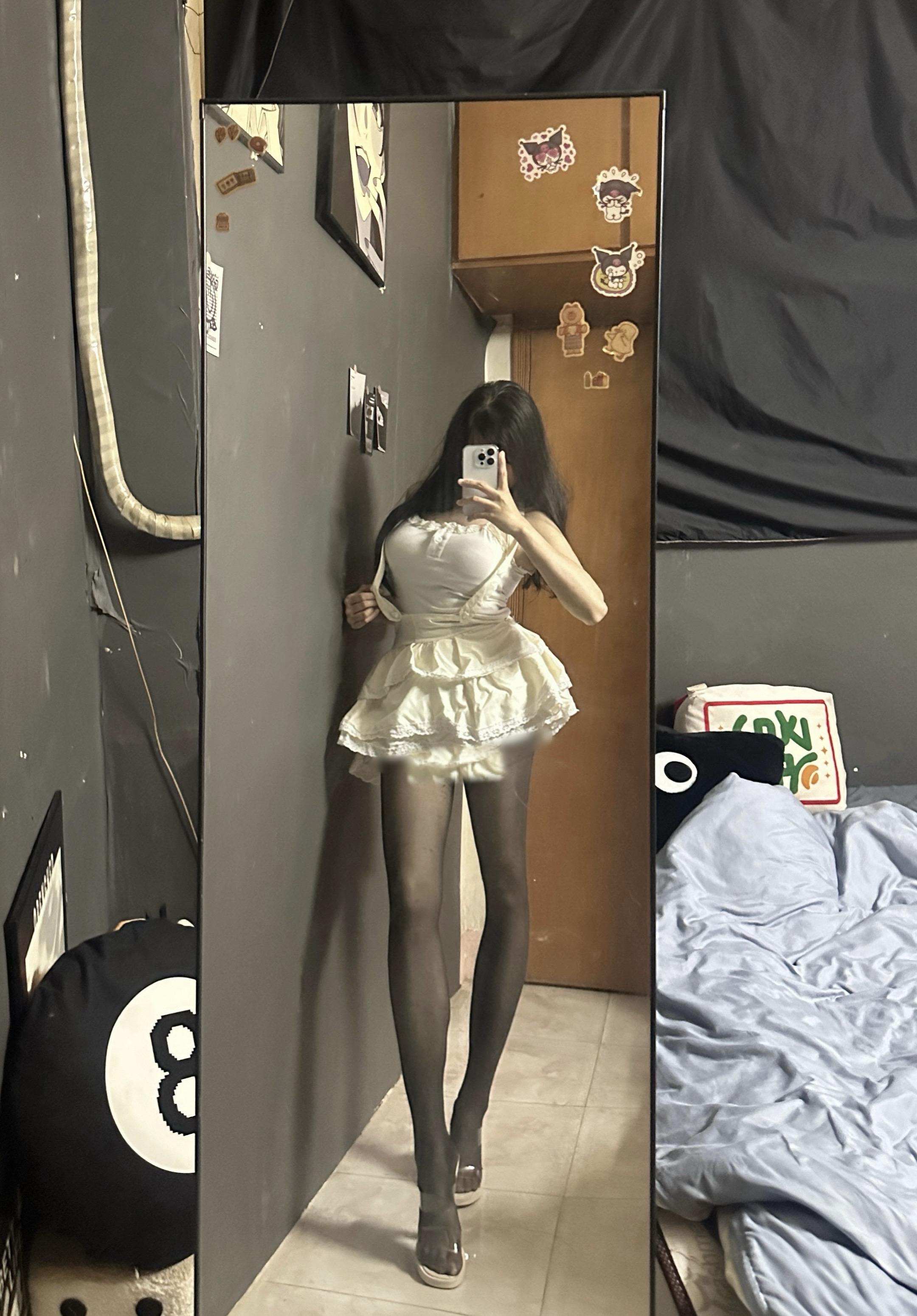 我自己都睡不着 哪有空睡别人