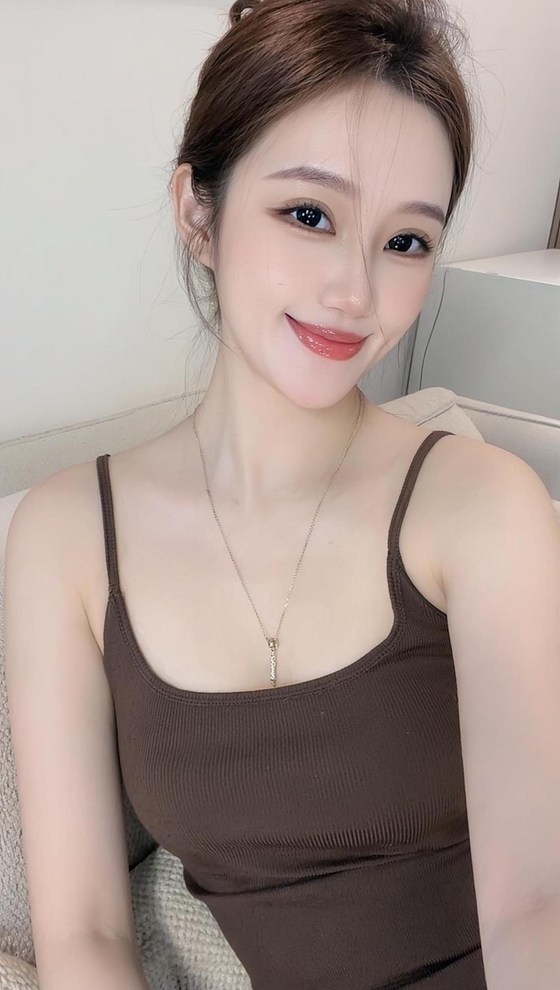 努力的意义是当所有美好的事情奔我而来的时候，我能够坦然地张开双臂拥抱它，并且觉得