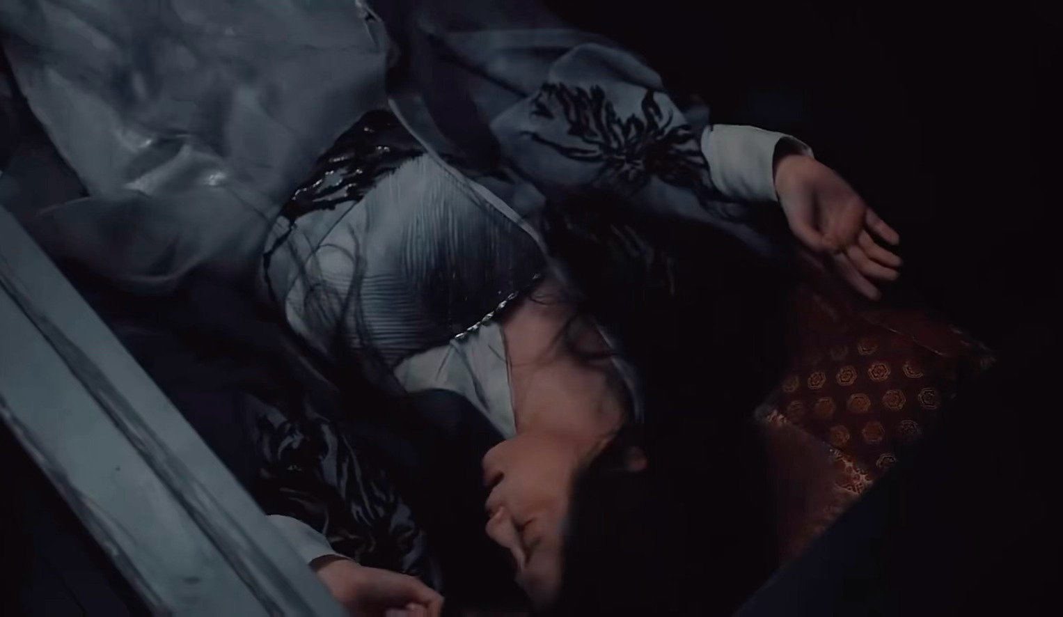 抵抗 逃离 疼痛挣扎🥲 