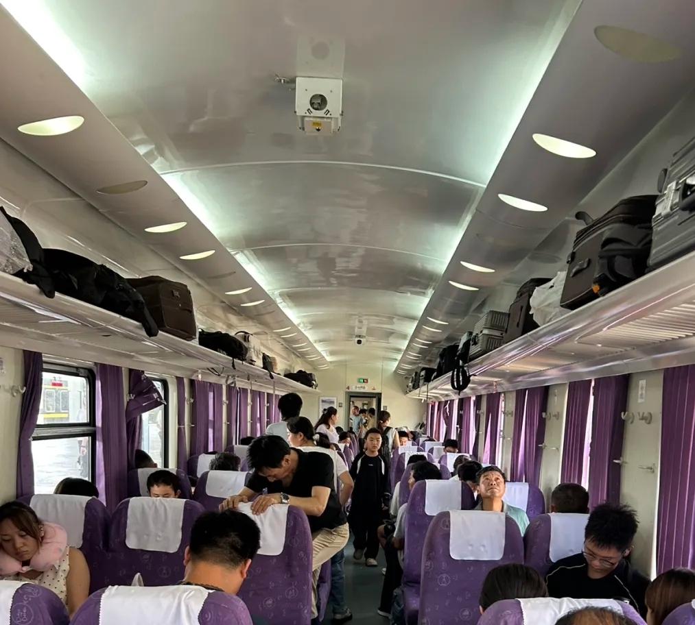 当提拔名单里没有你，平时工作挺努力，可一到岗位调整、重要任务分配，机会总落不到自