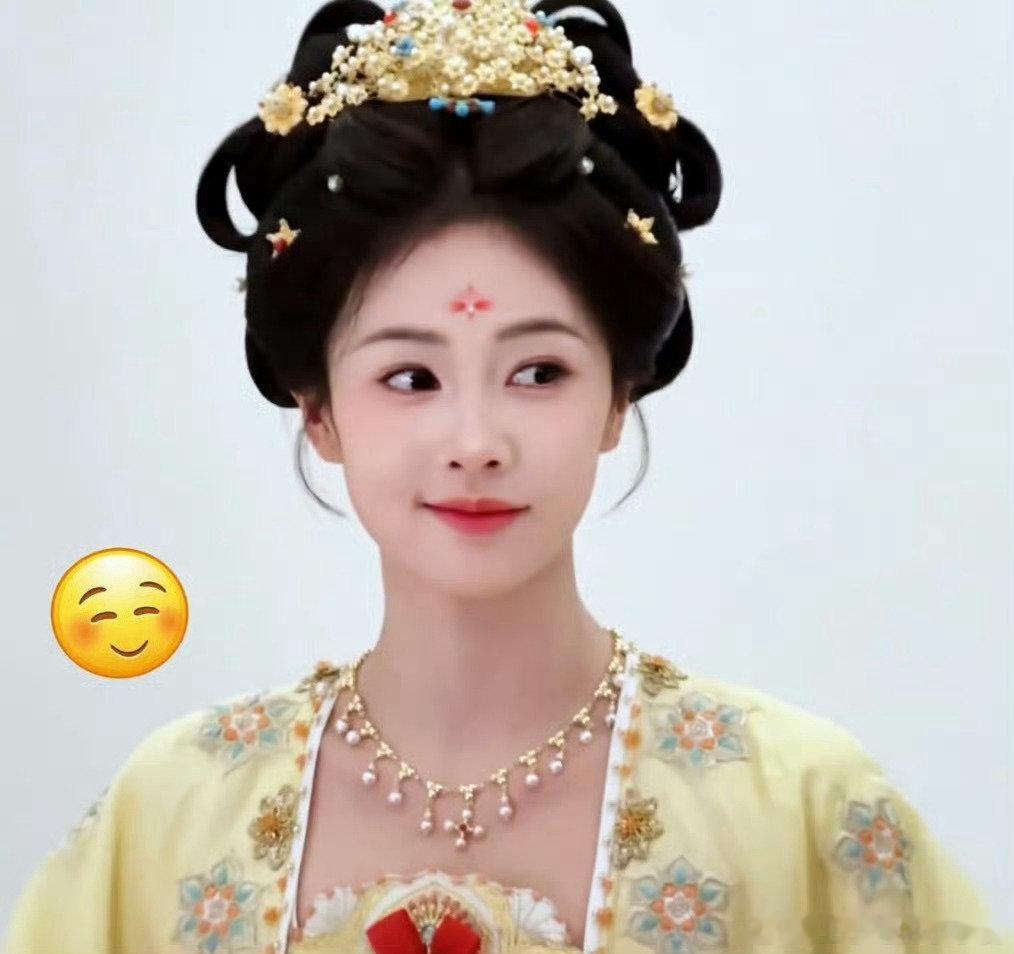 白鹿新剧阴湿女鬼味唐宫奇案 💓谁能不爱这么真实的白鹿！演戏时专业满分，戏外反应