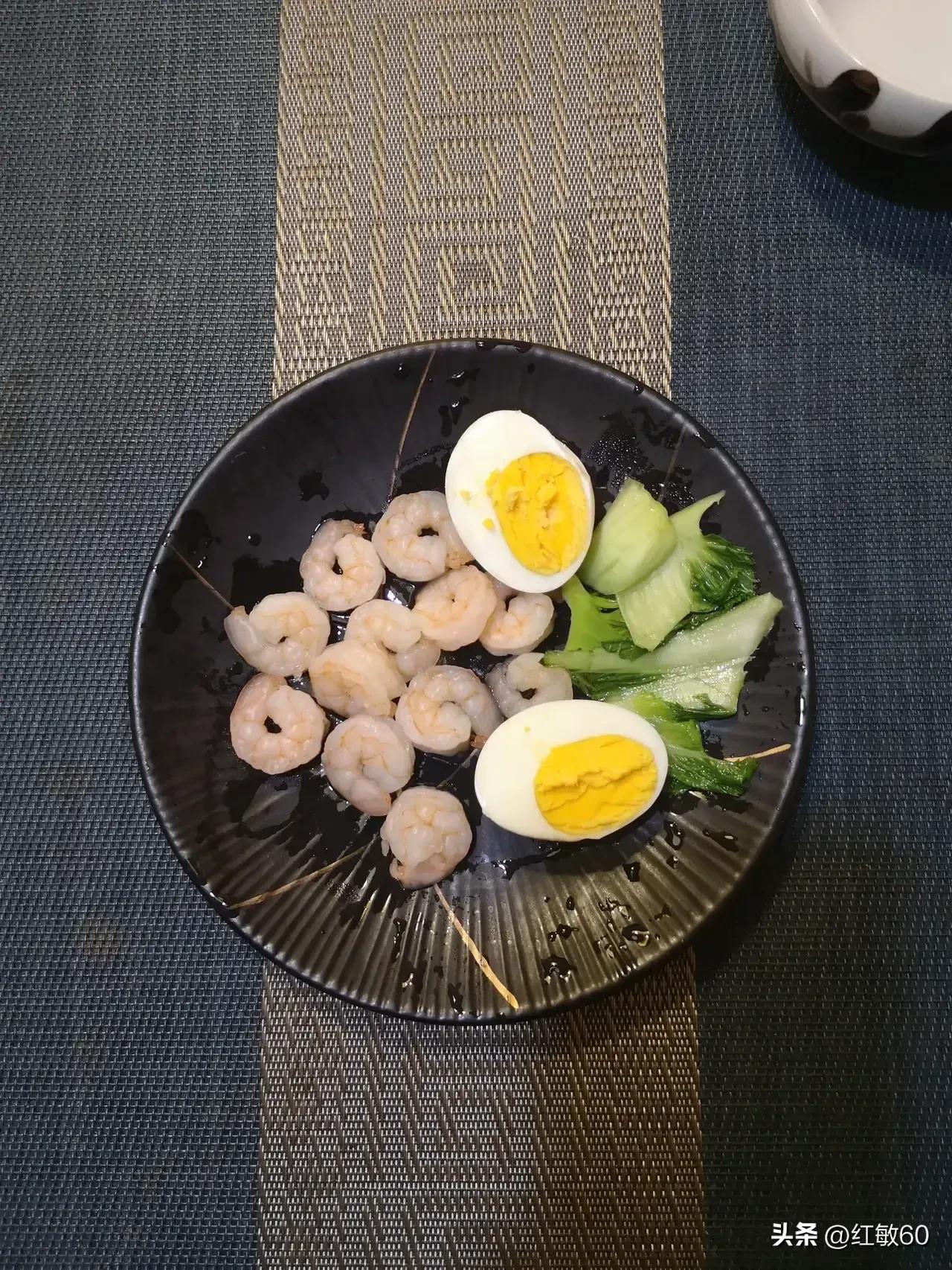 原来，
带着微微饥饿感去练功打坐，
是一种很高级的享受。。

难怪道家总是强调说