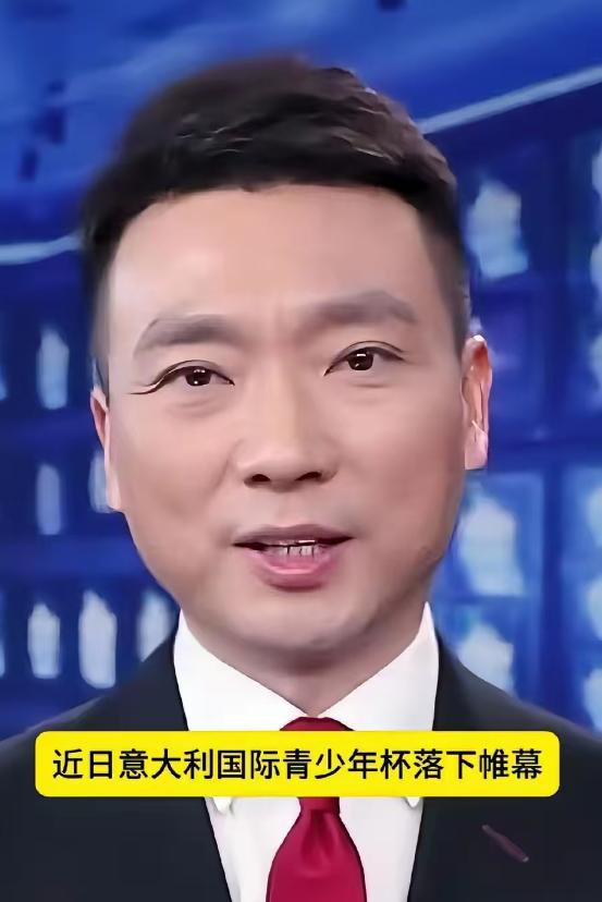 中国足球小将欧洲夺冠！12 岁娃点球后空翻，4400 万砸 9 年的董路笑了。