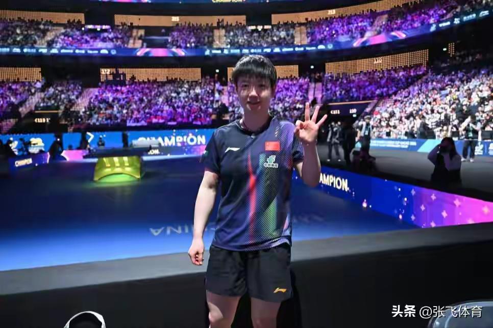 莎莎和曼昱两位好姑娘齐头并进，希望她们再接再厉再创辉煌，打遍天下无敌手！[给力]