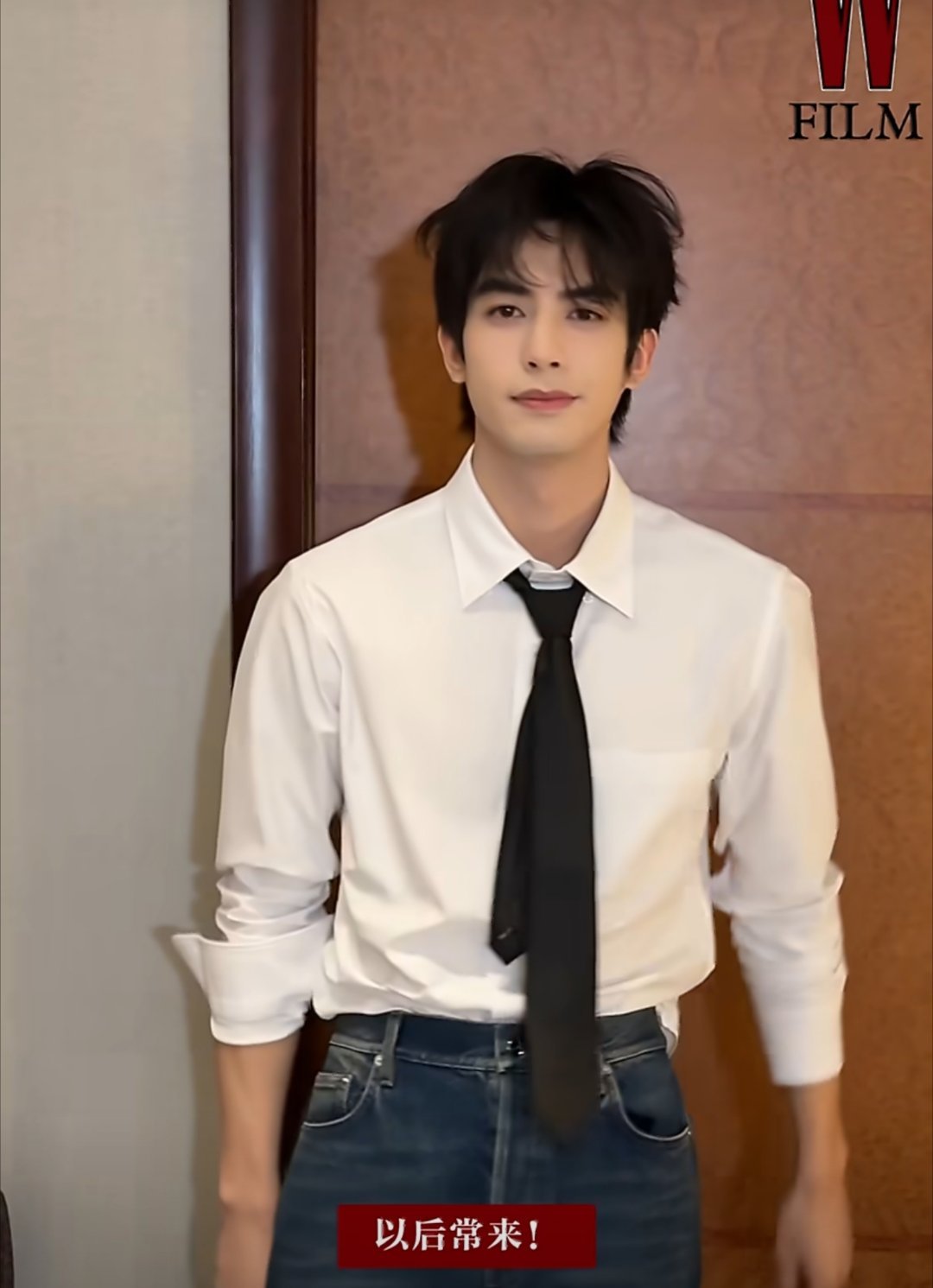 wfilm的朋友圈给到一个夯截止目前，W Film杂志男明星宣传视频播放量一览—