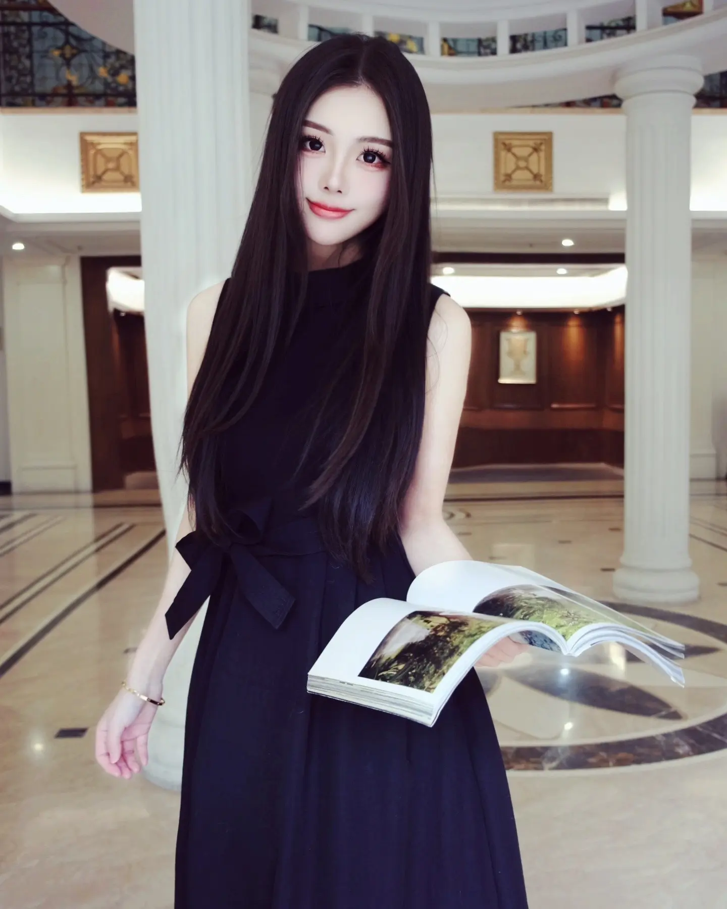 南湘清冷感艺术系学姐穿搭。高干文女主穿搭