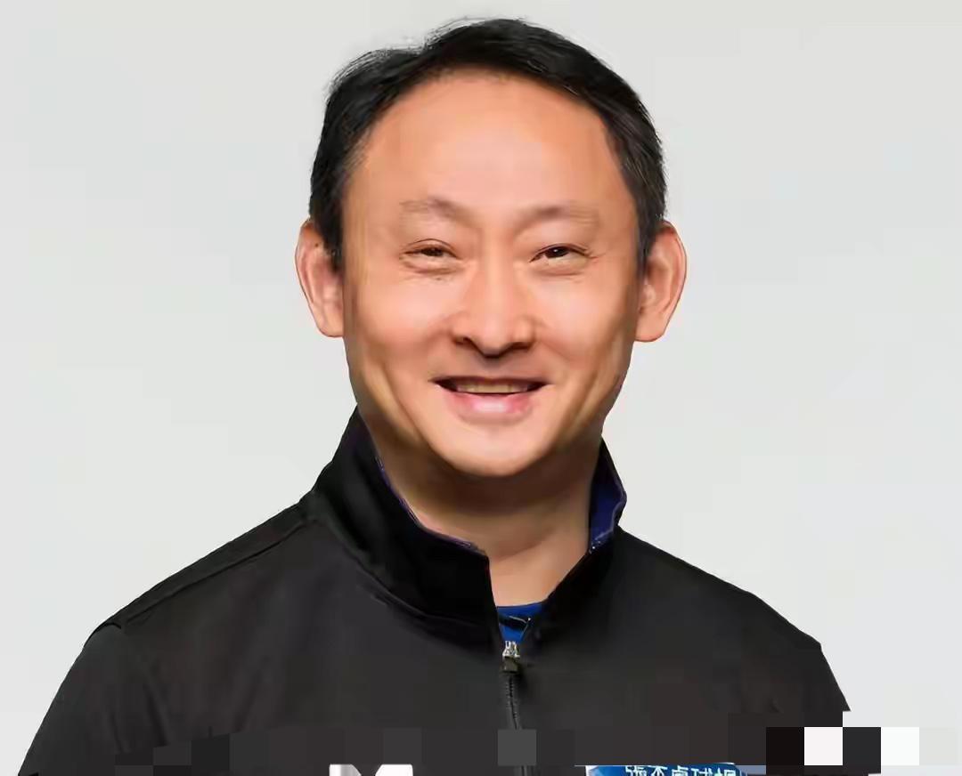 日乒小将张本美和夺得女单，女双“双冠”，最高兴的当属父亲张本宇，原因有以下几点：