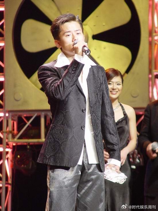 怪不得当年张杰抑郁张杰是遭遇职场霸凌了吧张杰回应这么多年张杰只做一件事：好好唱歌