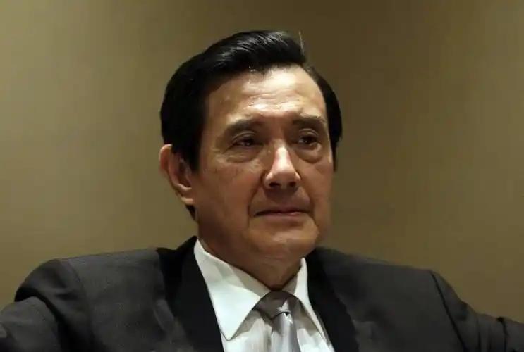 最近因为美国加征关税，我发现一件特别搞笑的事。过去，台湾国民党如夏立言、蒋万安、