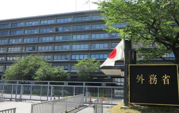 中国处理菲律宾之际，不忘加强东海实际控制，日本提出外交抗议。

7月31日，日本