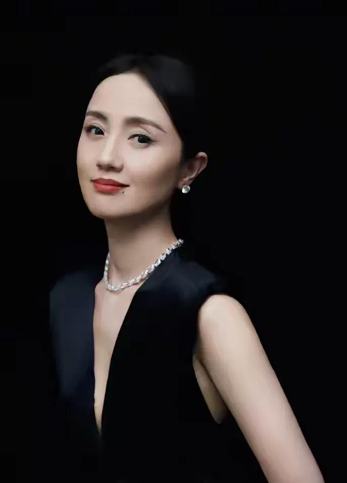 真的不敢相信，女演员朱媛媛已去世。
好演员朱媛媛坚强地与癌症抗争五年后，于202