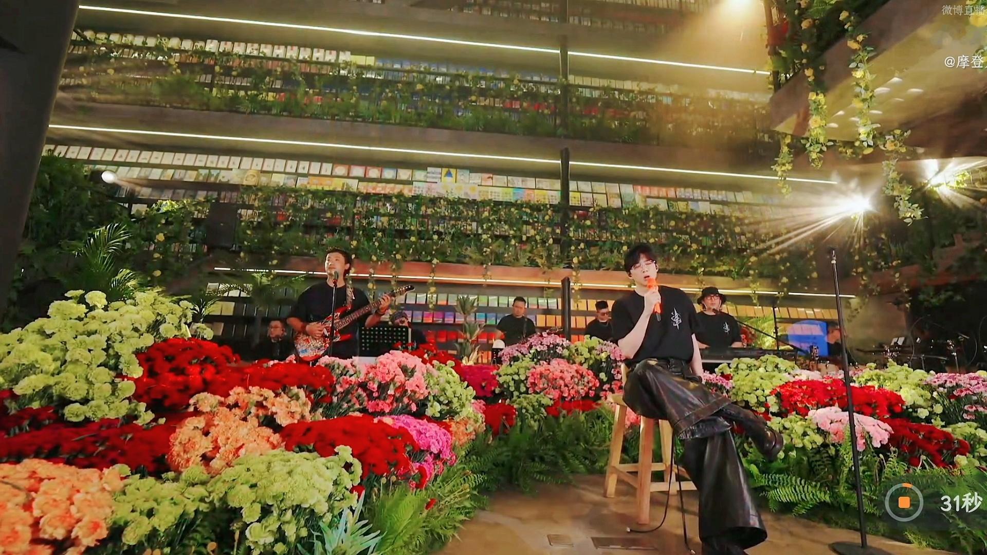 演唱会的服装演唱会的班底演唱会的曲目算上今晚这场，二巡真正圆满收官刘宇宁直播 ｜