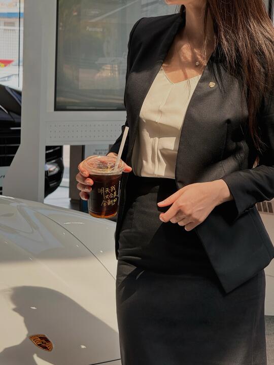 保时捷销售 𝐨𝐨𝐭𝐝 ｜ 今天喝咖啡了吗？☕️
