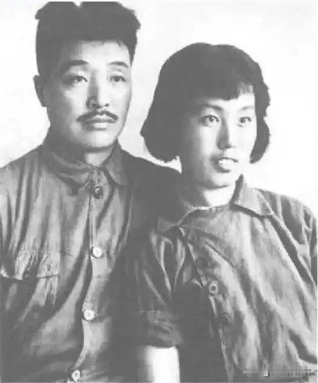 贺龙元帅与夫人薛明