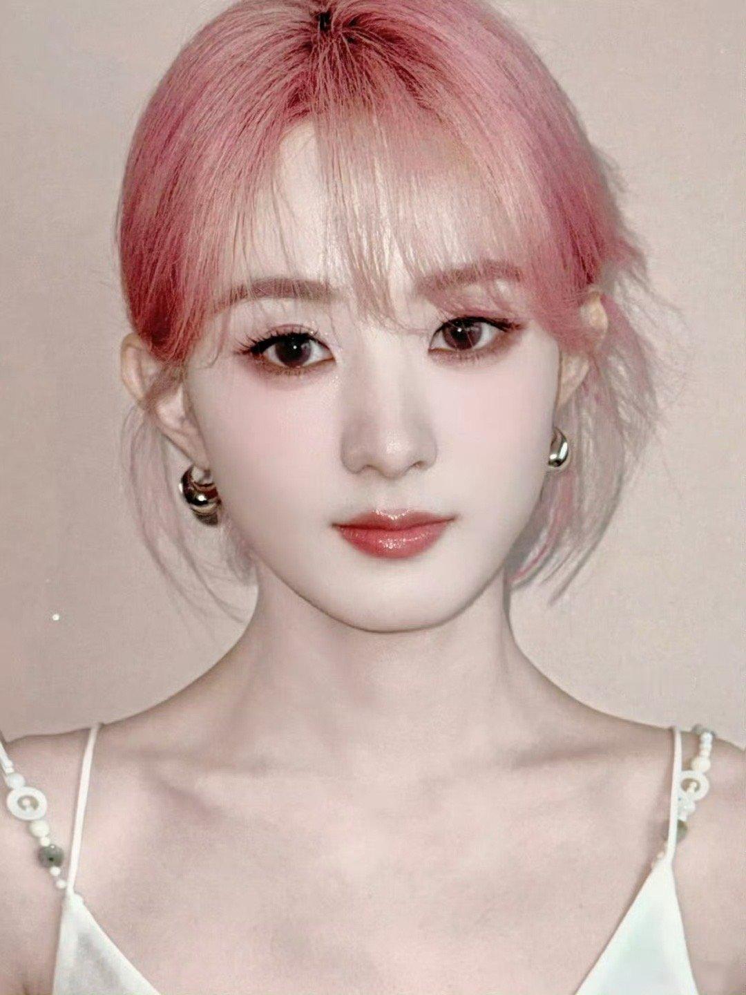 我放弃  那就这么选吧。。。。顶流女明星粉发造型   门面担当 ​​​