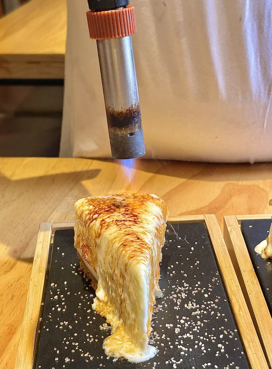 来德思勤我只做一件事：炫漂亮饭！