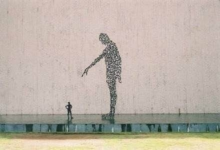 我不后悔自己做过的每一件事，包括蒙上双眼相信一个人。他日，若被万箭穿心，我认。但