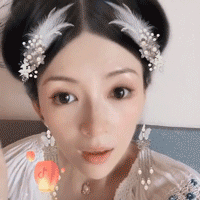其实我现在觉得阴谋论其实也还行我凭借昨晚无睡意入侵时候想了想，他们很相信们姨是被
