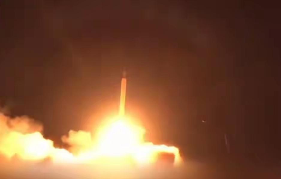 以军打击伊朗多地，伊朗发动数波攻势