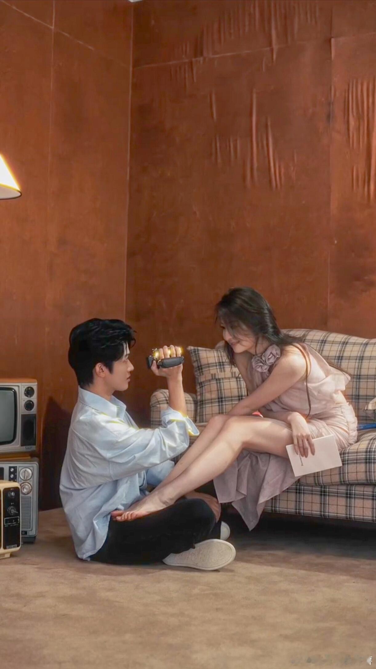 如益cp[超话]  小方和蓝蓝好般配好般配好般配。。。太太太太喜欢了啊啊啊啊！如