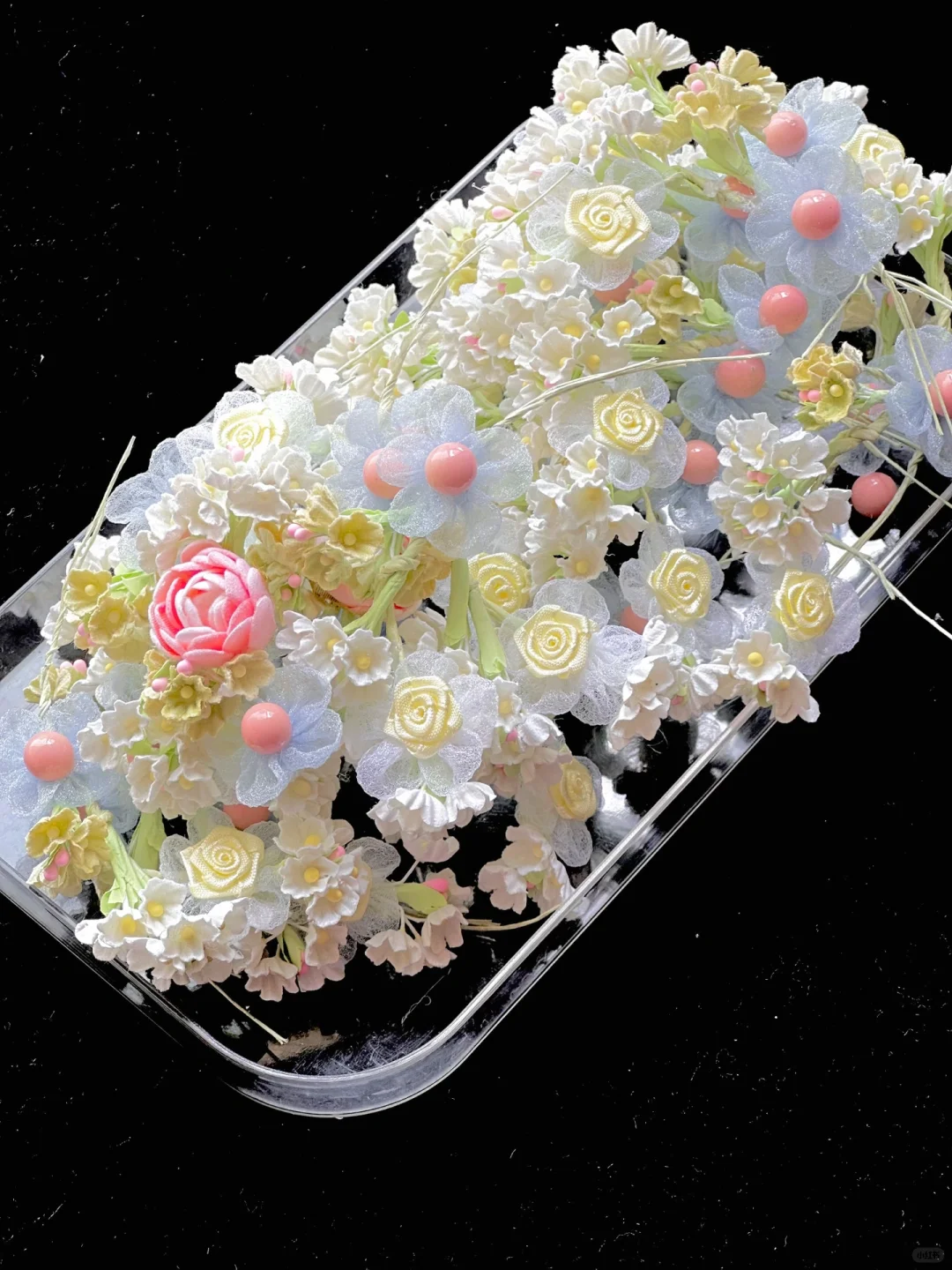 云股东们监督下做手工花🕊️