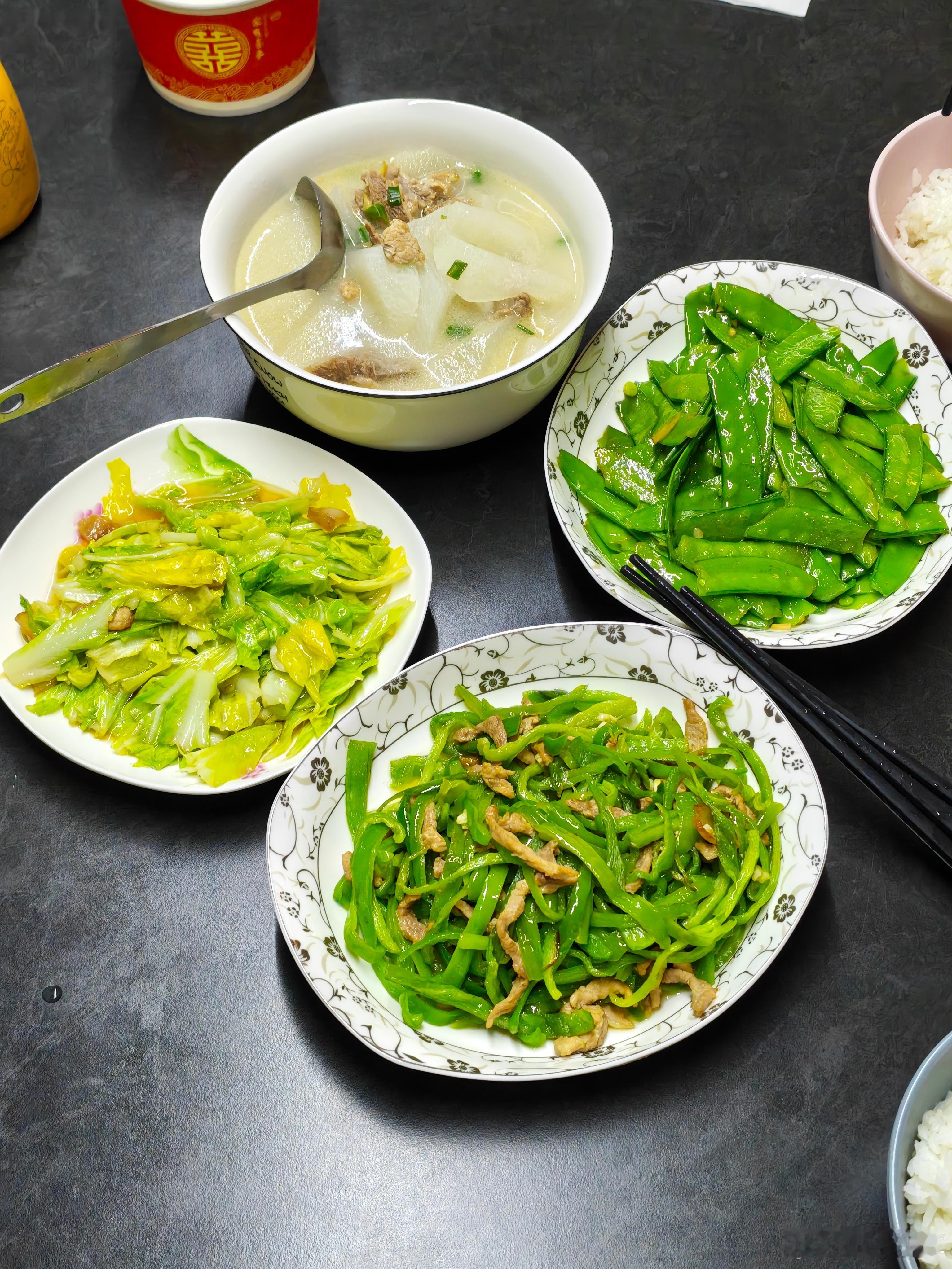 什么意思？？？月嫂怎么做的都是这么绿色的菜 武汉