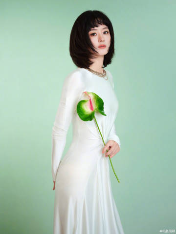 赵丽颖新发型鲨疯了 妹妹头加持，清新甜美，赵丽颖少女感绝了 赵丽颖妹妹头发型