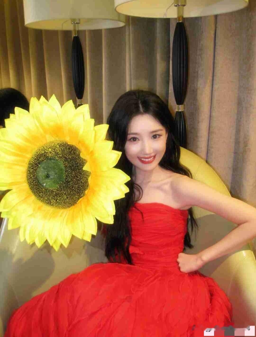 我的今日状态：😁轻松愉快
我这里的天气：☀️晴天

《毛晓彤的“叶思北”限定浪