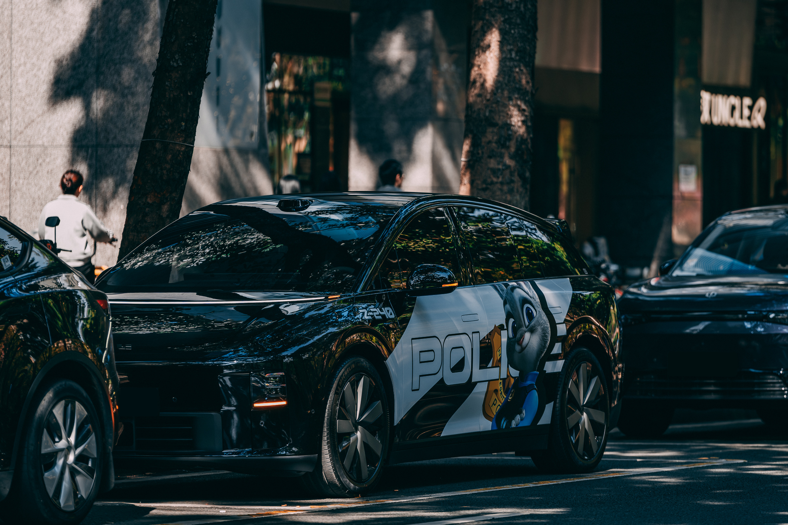 要做最有个性的i6，活出自己！我愿意称他为 2025 年度最帅黑武士，没有之一兔