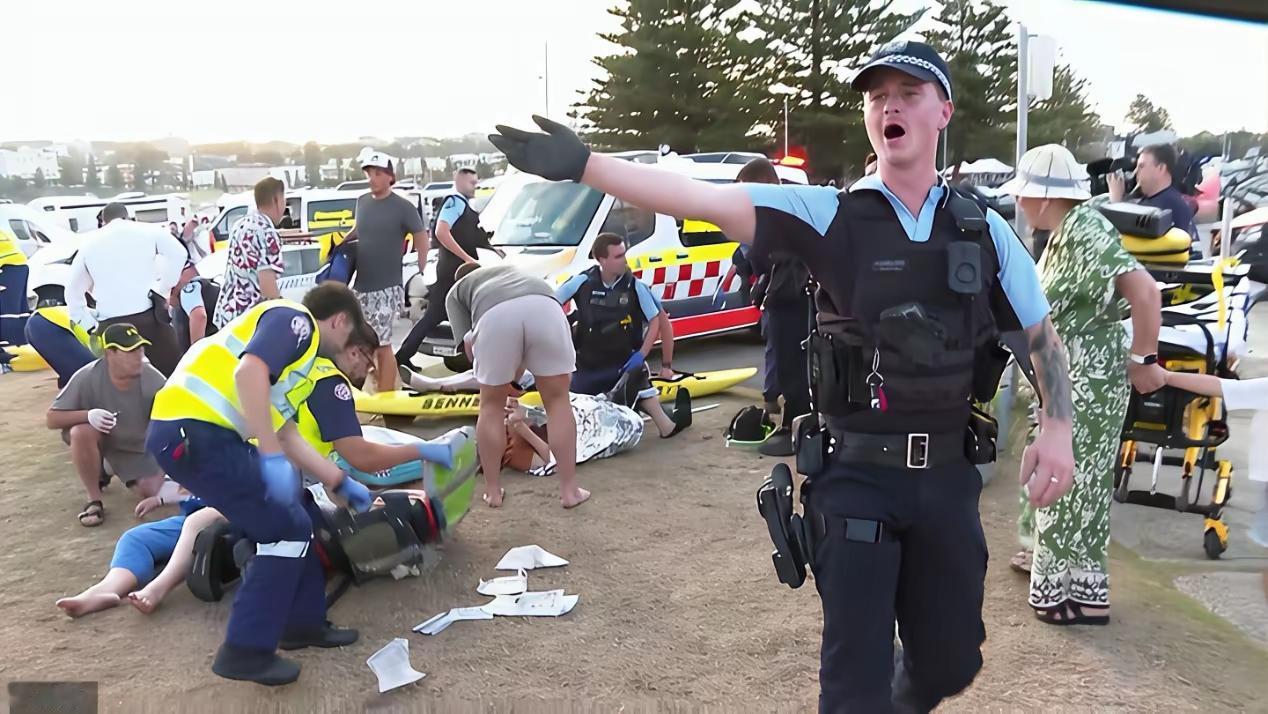 这次枪击案虽然是发生在澳大利亚，其实还是以色列惹的祸，为什么选择在以色列的光明节