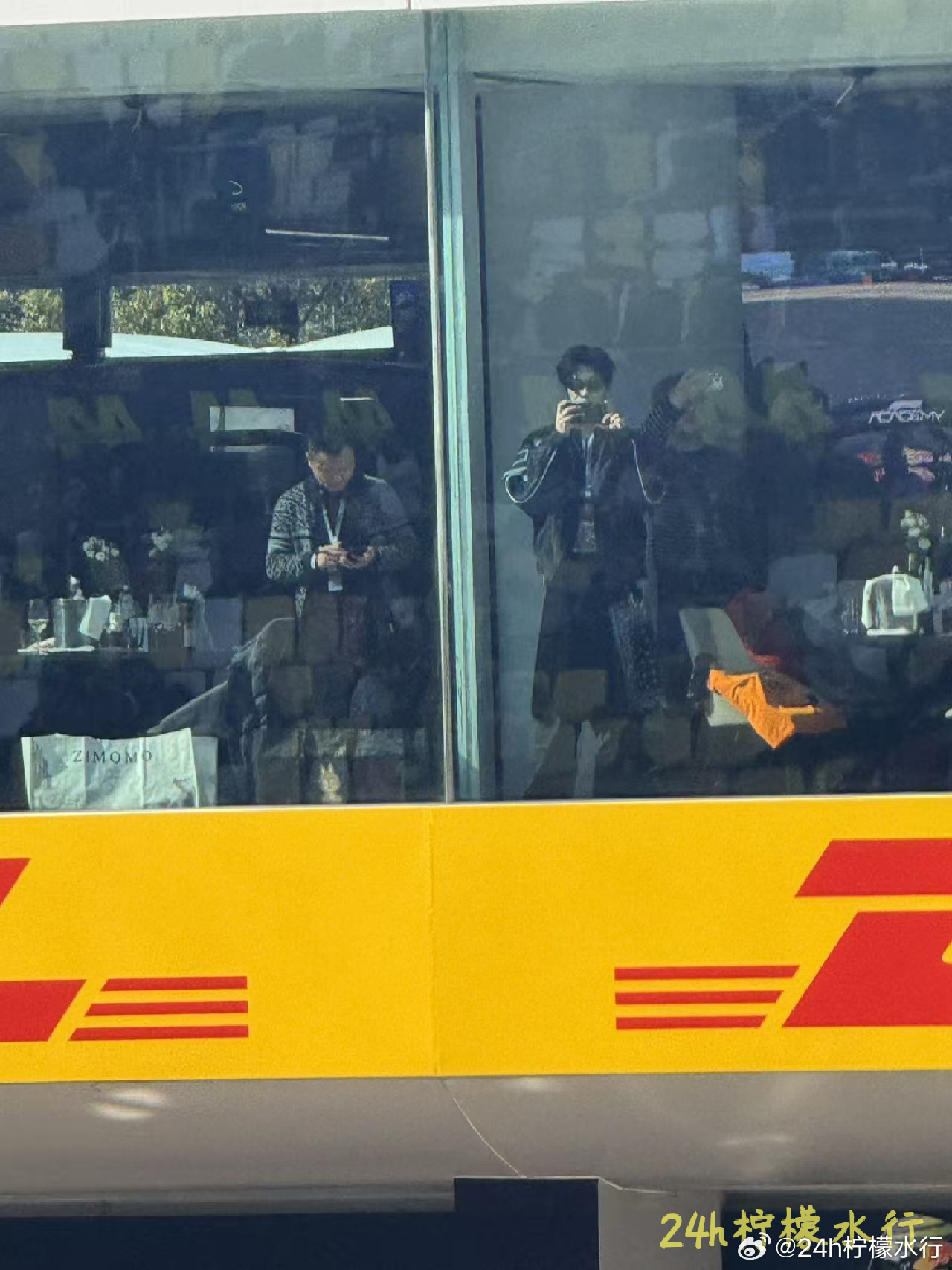 田栩宁F1观赛vlog我们是彼此的摄影师你是我镜头里的温柔，我亦是你取景框里的风