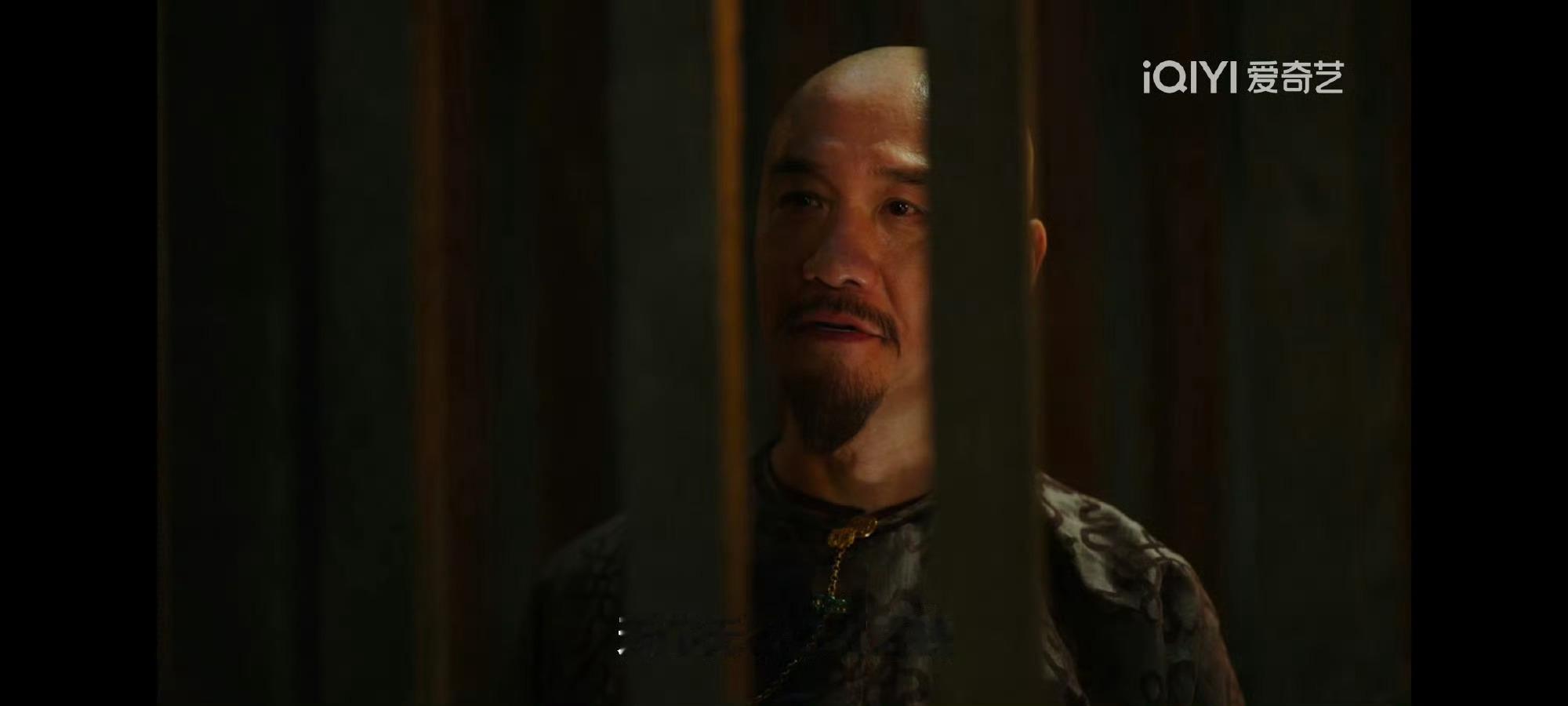 黄志忠: 这是你嘉靖爷爷上辈子告诉我(海瑞)的道理。 