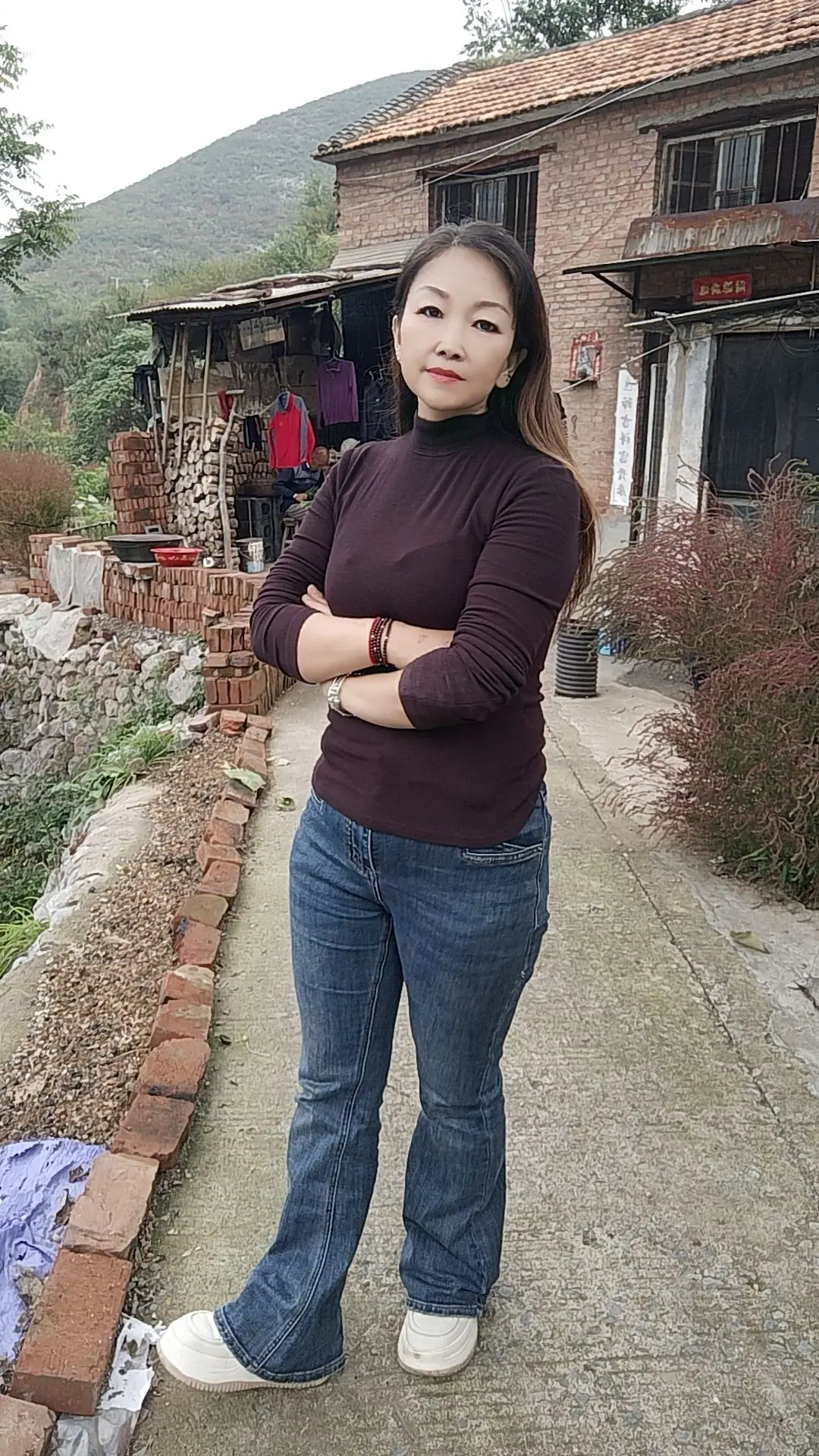 不浪费今天的快乐，不预支明天的烦恼，接纳生活的全部，渡生活的难，谢阳光...