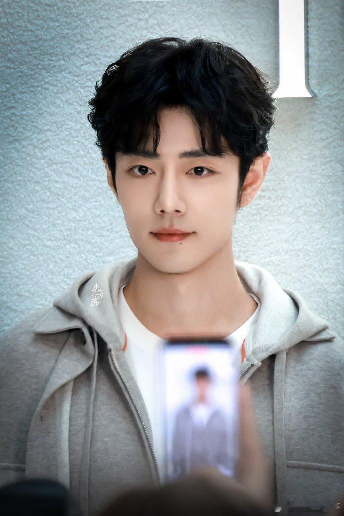 肖战今日线下活动饭拍 