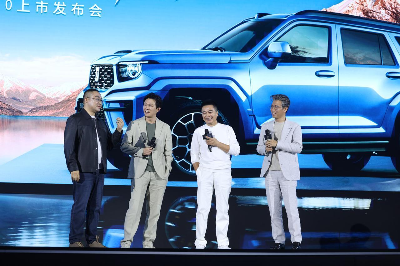 全新坦克700正式上市，售价42.8万起！以全域豪华SUV新旗舰之姿，开创中国高