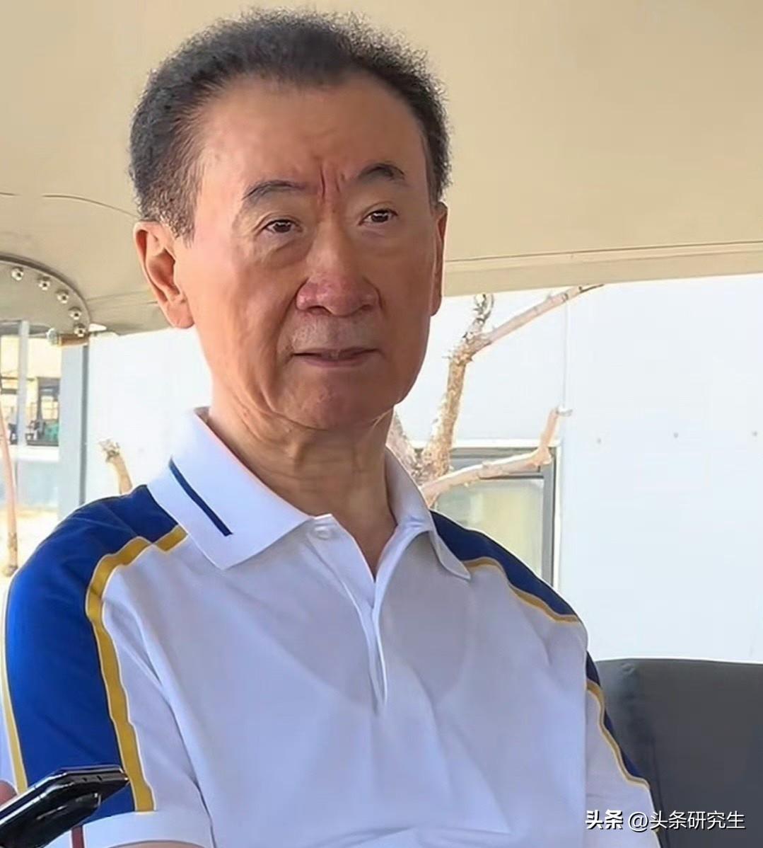 我怀疑过王健林瘦是因为年纪大了，也怀疑过他是为儿子操心太多，但绝不会怀疑他欠债不