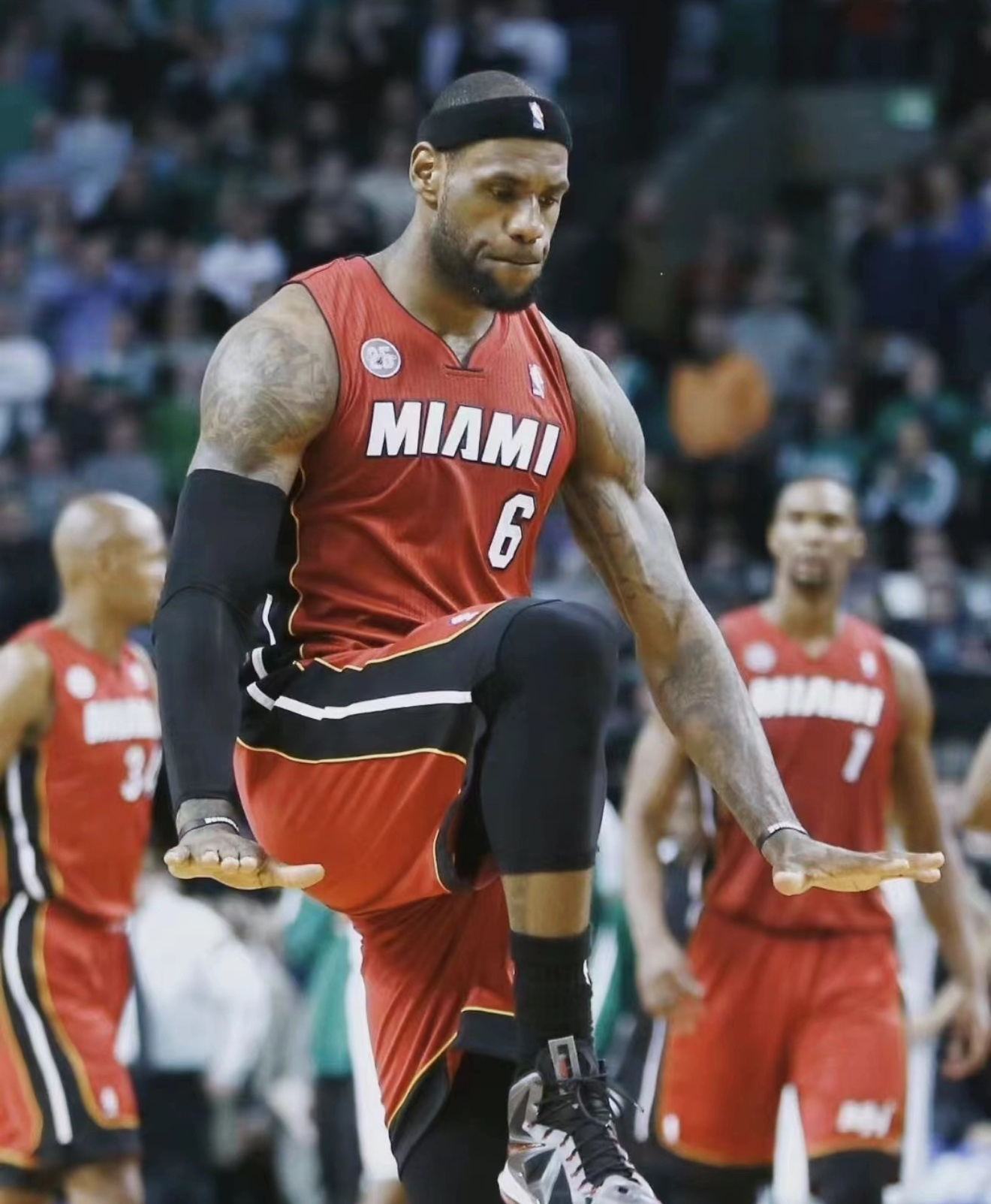 我对NBA总决赛最深的印象就是2011-12赛季，那会儿的詹姆斯正值巅峰，真的是