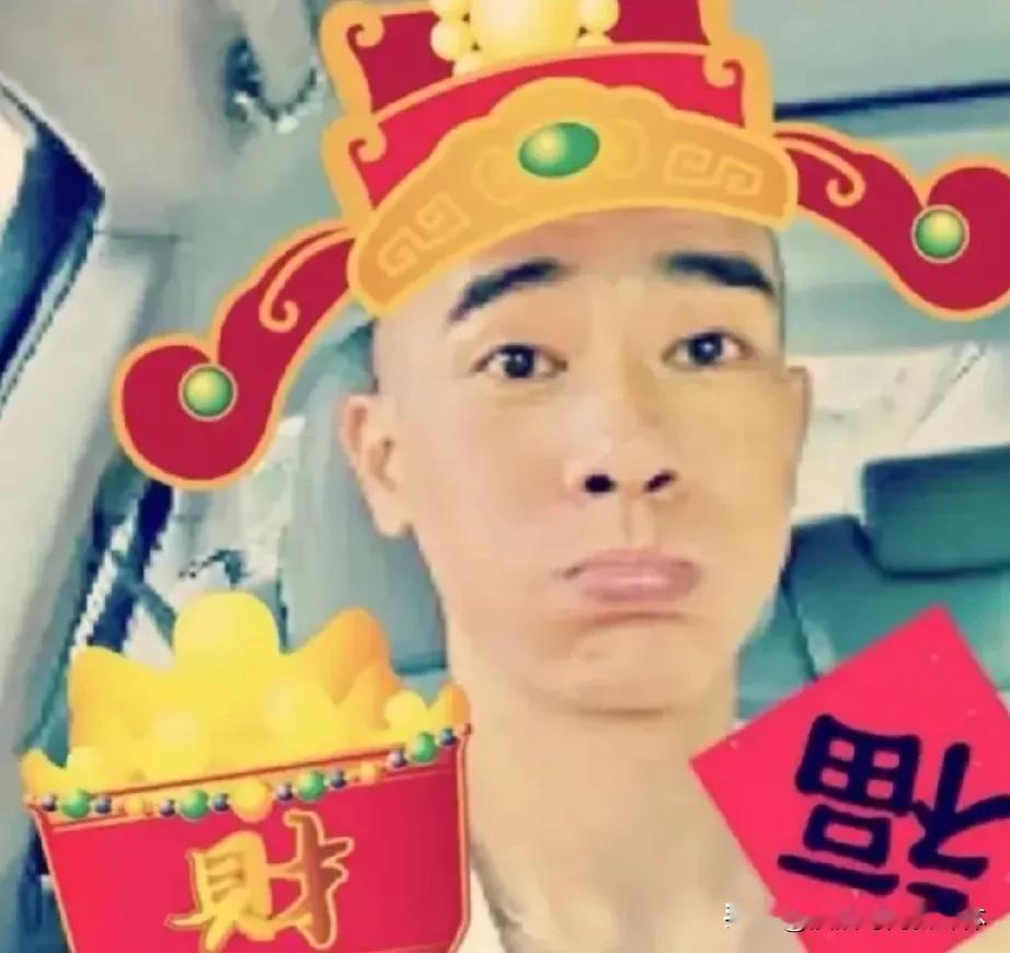 应采儿晒与陈小春旧照，庆祝结婚 14 周年
 
2 月 14 日，应采儿在社交平