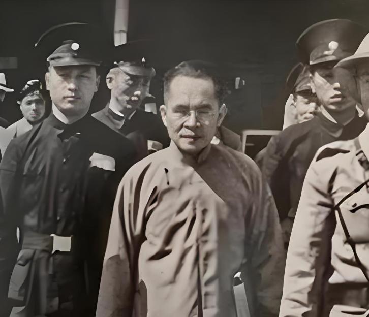 1946 年，汪伪宣传部长林柏生被押上刑场。临死前，他对执行官说：“听说上次思平