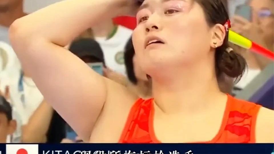 严子怡，炎黄子孙最辉煌的选手，女子标枪已称霸世界，18岁呀，