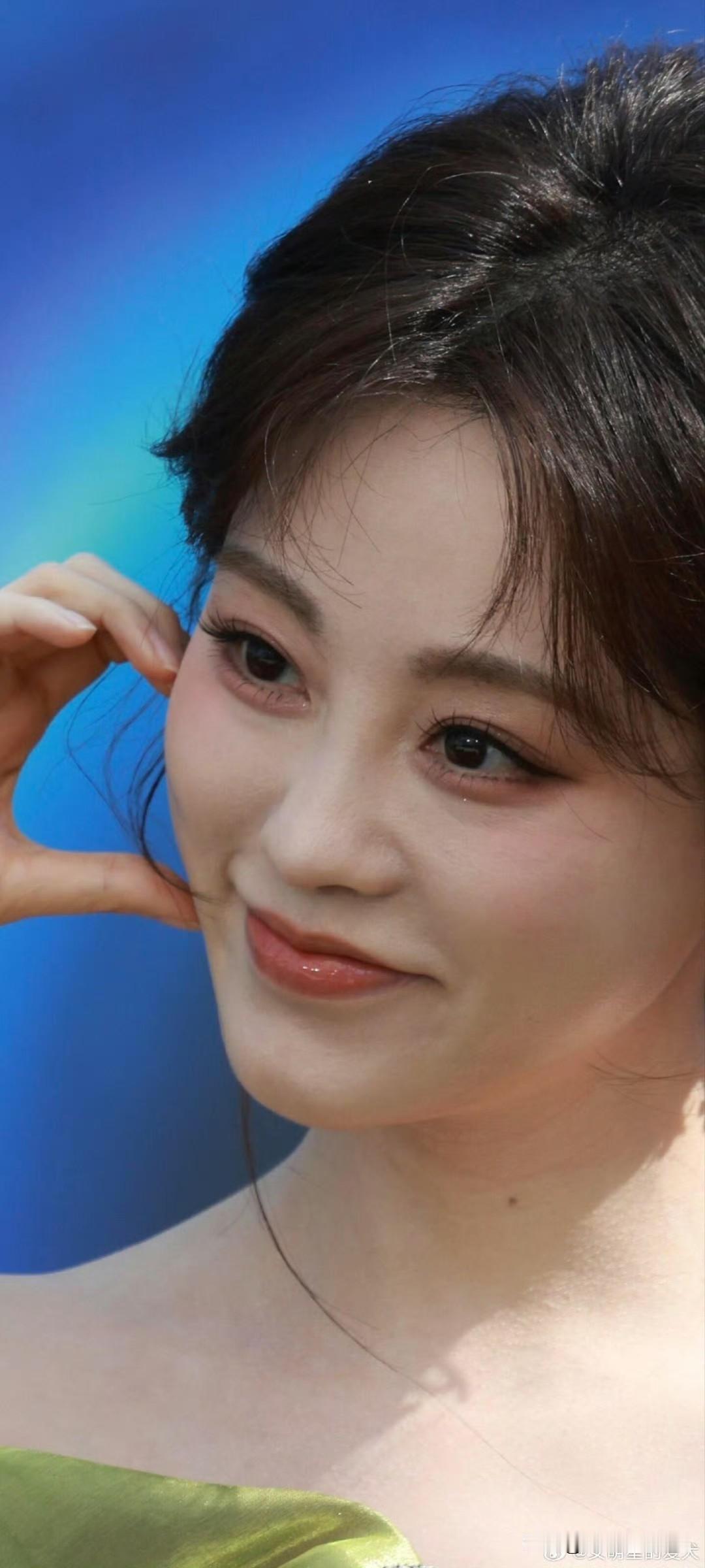 祝绪丹怼脸生图