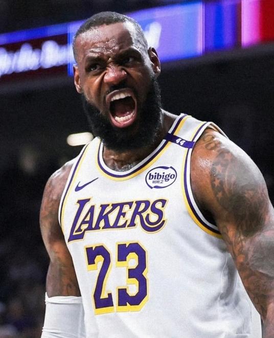 东契奇不幸左腿筋二级拉伤，常规赛报销，湖人队季后赛前景蒙上一层阴影。
没人看好东