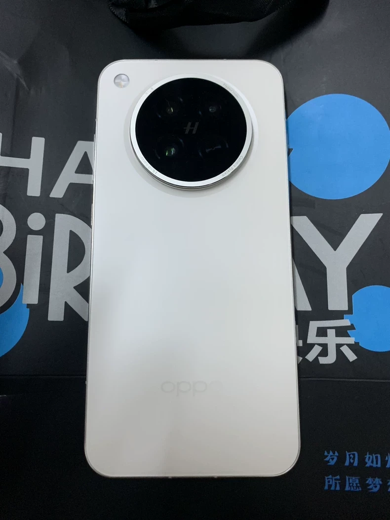 从4699元跌至2804元，OPPO影像机皇这次有点