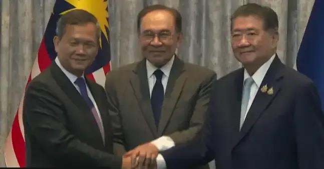 难怪柬埔寨首相洪玛奈觉得取得了胜利。柬泰马来西亚谈判，柬埔寨首相洪玛奈和泰国代总