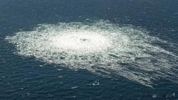 北溪管道被炸，炸断欧洲能源命脉，这事竟然是乌克兰干的，而出钱出力支持乌克兰的却是