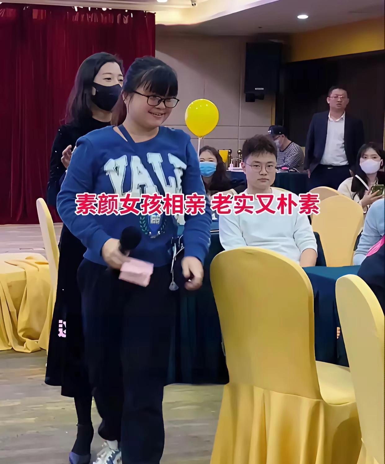 “最近网上有个相亲视频火了。广州一个25岁的女孩参加相亲活动，看上一个穿西装的男