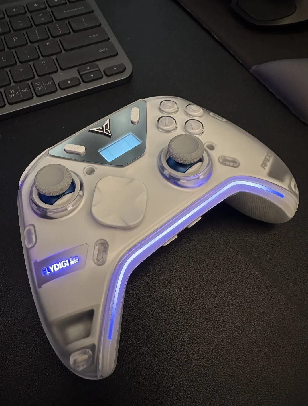 今夜的快乐是手柄给的🎮